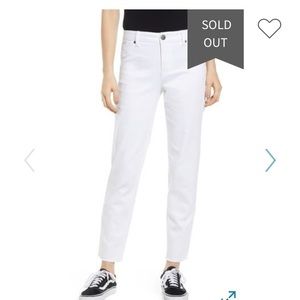 1822 Denim high rise mom jean